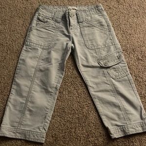 Aeropostale capri size 0